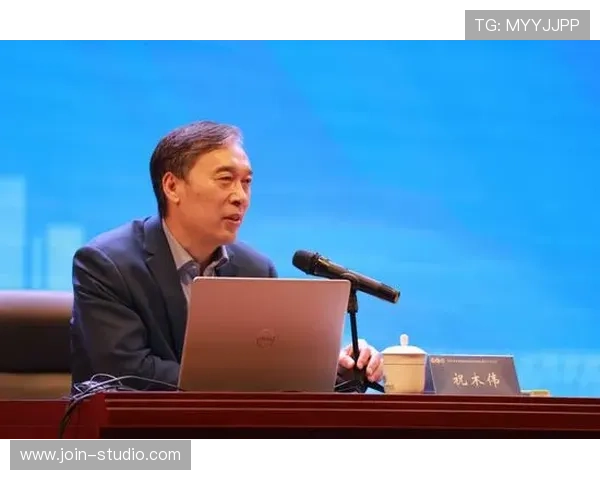 皇冠新二管理端集团的人才培养机制与职业发展路径分析