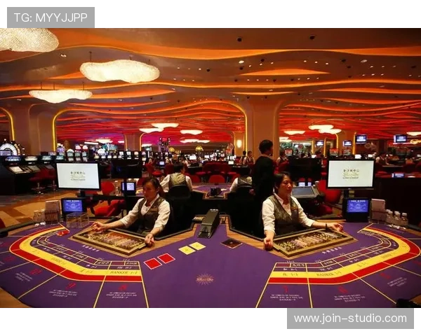 下载新澳门app平台开启澳门娱乐新体验，提供多样化的游戏选择和安全保障